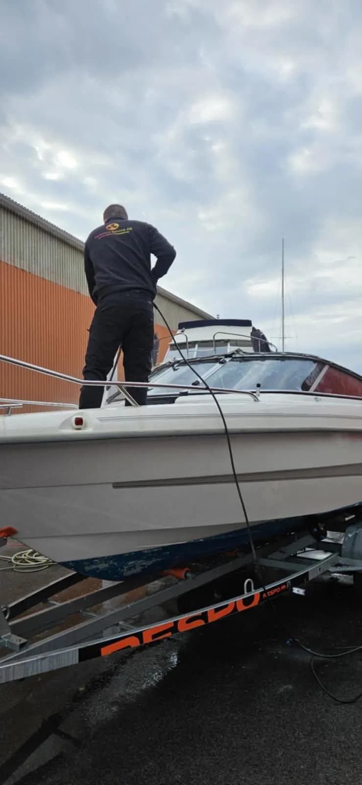 Professionell båtpolering